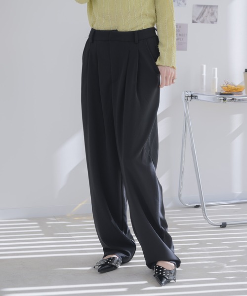 RU.TI.LE(ルチル)の「【RU.TI.LE】カットジョーゼットタックワイドパンツ(その他パンツ・レディース・ライトグレー/ブラック/グレー・MEDIUM/LARGE)」の6枚目の写真