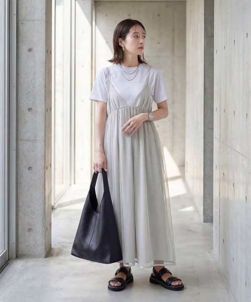 STYLE DELI(スタイルデリ)の「【LUXE】チュールギャザーキャミ型ワンピース(ワンピース・レディース・ブラック/ライトグレー/ブラウン・FREE)」の4枚目の写真