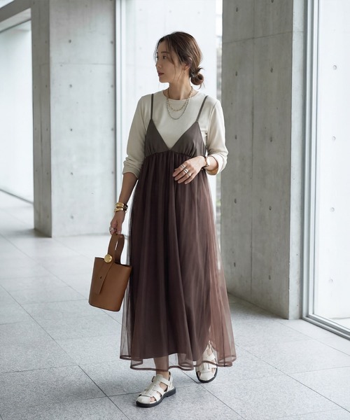 STYLE DELI(スタイルデリ)の「【LUXE】チュールギャザーキャミ型ワンピース(ワンピース・レディース・ブラック/ライトグレー/ブラウン・FREE)」の11枚目の写真