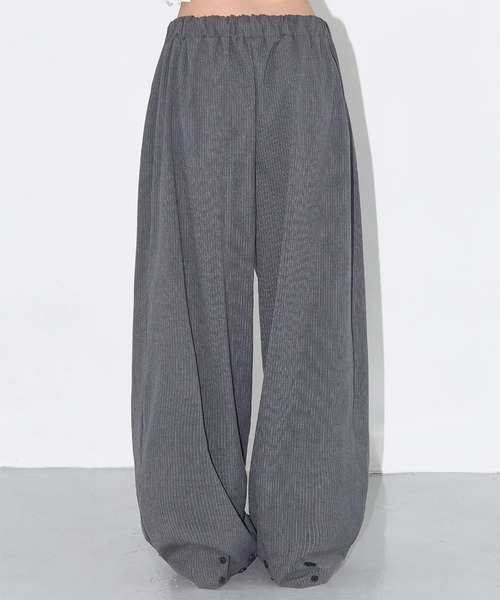 FANCY CLUB（ファンシークラブ）の「A'GEM/9 × .kom 『 FANCY CLUB/ファンシークラブ』 CLASSIC BUTTON BANDING SLACKS/クラシックボタン バンディングスラックス（スラックス・レディース・チャコールグレー/ブラック・FREE）」の7枚目の写真