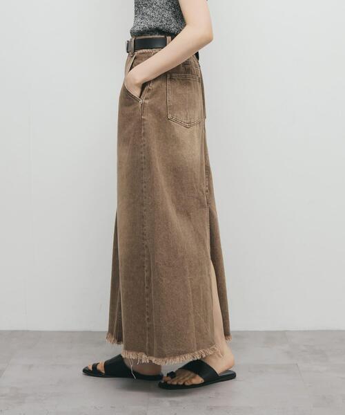 KBF（ケイビーエフ）の「バックスリットデニムスカート（スカート・レディース・ライトブルー/ブルー系その他/ブラウン・ONE）」の10枚目の写真