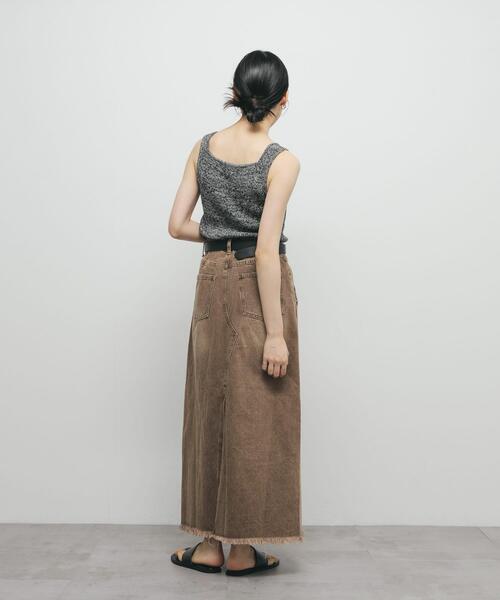 KBF（ケイビーエフ）の「バックスリットデニムスカート（スカート・レディース・ライトブルー/ブルー系その他/ブラウン・ONE）」の14枚目の写真