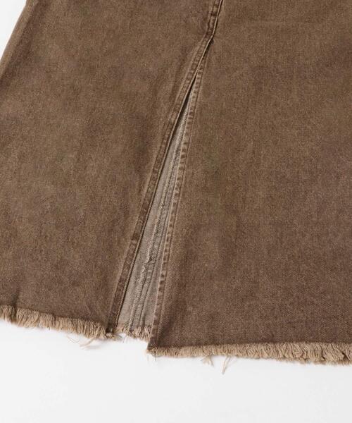 KBF（ケイビーエフ）の「バックスリットデニムスカート（スカート・レディース・ライトブルー/ブルー系その他/ブラウン・ONE）」の9枚目の写真