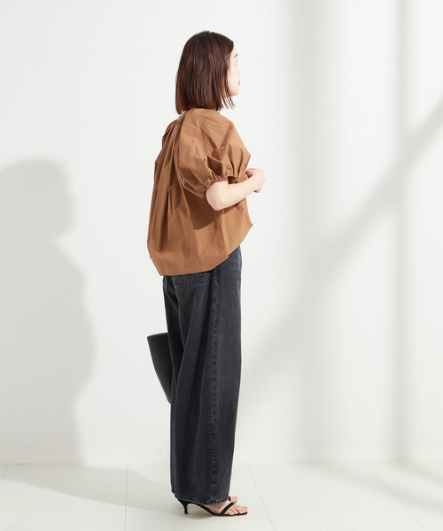 journal standard L'essage(ジャーナルスタンダードレサージュ)の「ギャザースリーブブラウス(シャツ/ブラウス・レディース・ホワイト/ブラック/キャメル・FREE)」の16枚目の写真