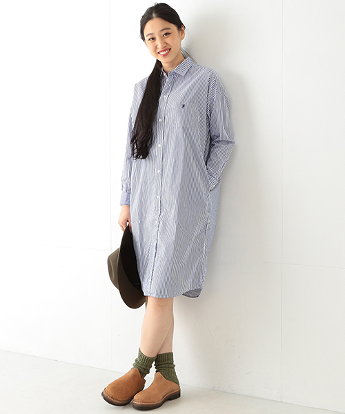 Ray BEAMS(レイビームス)の「GYMPHLEX / ストライプ シャツ ワンピース(ワンピース・レディース・ブルー/ネイビー・12/14)」の2枚目の写真