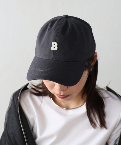 Bonjour Sagan（ボンジュールサガン）の「アルファベットBワッペンキャップ（キャップ・レディース・ネイビー/ベージュ/チャコールグレー/オフホワイト・FREE）」の3枚目の写真