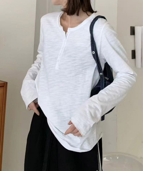 aimoha(アイモハ)の「ヘンリーネック長袖Tシャツ(Tシャツ/カットソー・レディース・ネイビー/ホワイト/ブラック/ワインレッド・MEDIUM/LARGE)」の6枚目の写真