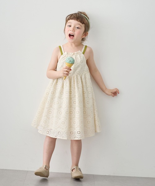 Piet（ピエット）の「【綿100%】ホルターネック 総レースキャミワンピース（ワンピース・キッズ・ブラウン/ブラック/オフホワイト・100/110/120/130）」の16枚目の写真