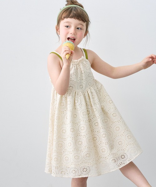 Piet（ピエット）の「【綿100%】ホルターネック 総レースキャミワンピース（ワンピース・キッズ・ブラウン/ブラック/オフホワイト・100/110/120/130）」の4枚目の写真