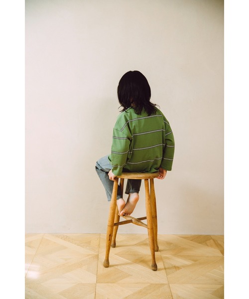 ooju（オージュ）の「【ooju】ペンシルボーダーロングTシャツ（Tシャツ/カットソー・キッズ・ベージュ/グリーン/チャコール・3/4/2/1）」の12枚目の写真