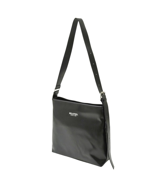 MILKFED.(ミルクフェド)の「SOLID SHOULDER BAG(ショルダーバッグ・レディース・シルバー/ブラック/ブラウン・ONE SIZE)」の5枚目の写真