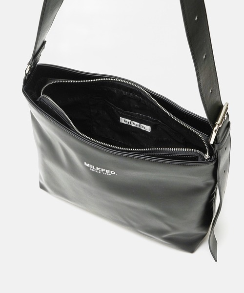 MILKFED.(ミルクフェド)の「SOLID SHOULDER BAG(ショルダーバッグ・レディース・シルバー/ブラック/ブラウン・ONE SIZE)」の11枚目の写真