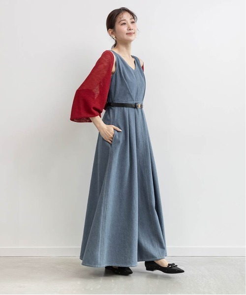 RANDA(ランダ)の「タックフレアデニムワンピース(ワンピース・レディース・ブルー/インディゴブルー・0/1)」の8枚目の写真