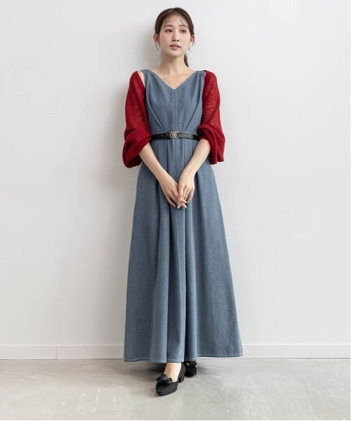 RANDA(ランダ)の「タックフレアデニムワンピース(ワンピース・レディース・ブルー/インディゴブルー・0/1)」の10枚目の写真
