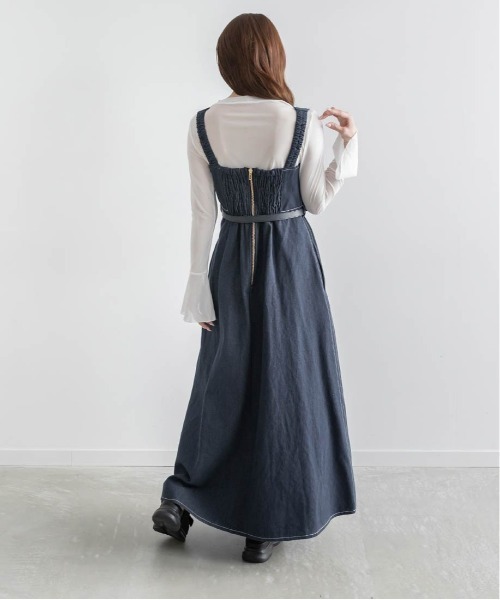 RANDA(ランダ)の「タックフレアデニムワンピース(ワンピース・レディース・ブルー/インディゴブルー・0/1)」の18枚目の写真