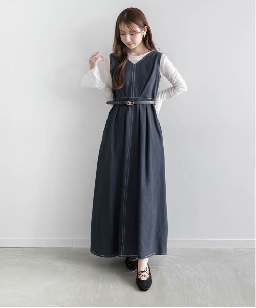 RANDA(ランダ)の「タックフレアデニムワンピース(ワンピース・レディース・ブルー/インディゴブルー・0/1)」の20枚目の写真