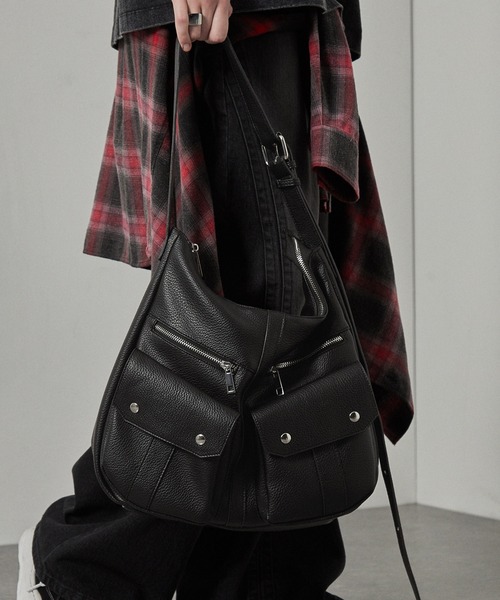 Alfred Alex(アルフレッドアレックス)の「【Alfred Alex】マルチポケットZIPショルダーバッグ(ショルダーバッグ・メンズ・ブロンズ/ブラック・FREE)」の14枚目の写真