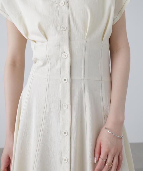 FREE'S MART（フリーズマート）の「【3サイズ展開XS-M】ウエストシェイプ配色ステッチワンピース【低身長サイズ有】（ワンピース・レディース・ホワイト/ブラウン/ブルー/ブラック・X-SMALL/MEDIUM/SMALL）」の16枚目の写真