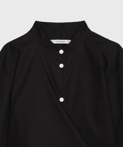 CINOH（チノ）の「SUPIMA C/PE/PU SHORT SHIRT（シャツ/ブラウス・レディース・ブラック・36）」の3枚目の写真