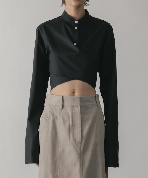 CINOH（チノ）の「SUPIMA C/PE/PU SHORT SHIRT（シャツ/ブラウス・レディース・ブラック・36）」の6枚目の写真