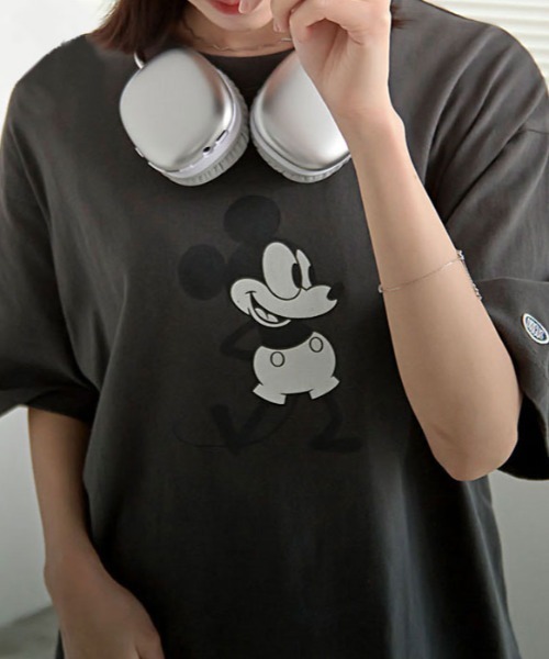 Disney(ディズニー)の「『DISCUS/ディスカス×DISNEY/ディズニー』半袖TEE(Tシャツ/カットソー・レディース・ブラック系1/ブラック系2/ホワイト系2/ホワイト系1・L/M)」の16枚目の写真