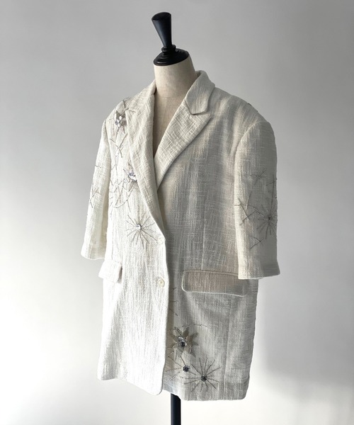 RUMCHE(ラムシェ)の「Beads Embroidery Tweed Jacket / ビーズエンブロイダリーツイードジャケット(テーラードジャケット・レディース・ホワイト・FREE)」の5枚目の写真