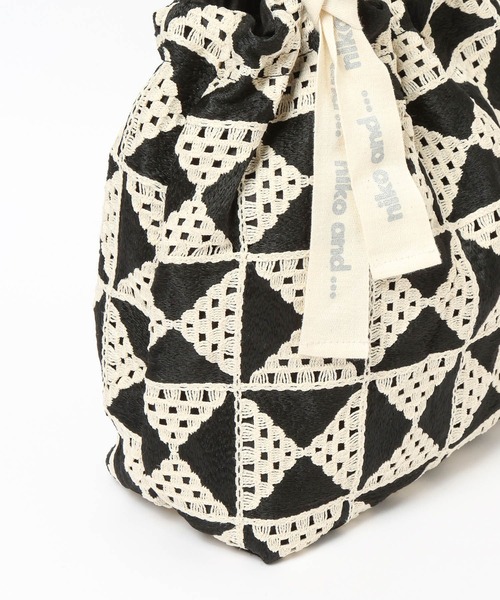 niko and...（ニコアンド）の「【A4サイズ収納可能】レースドロストトートバッグ（トートバッグ・レディース・アイボリー/その他1/その他2・0）」の13枚目の写真