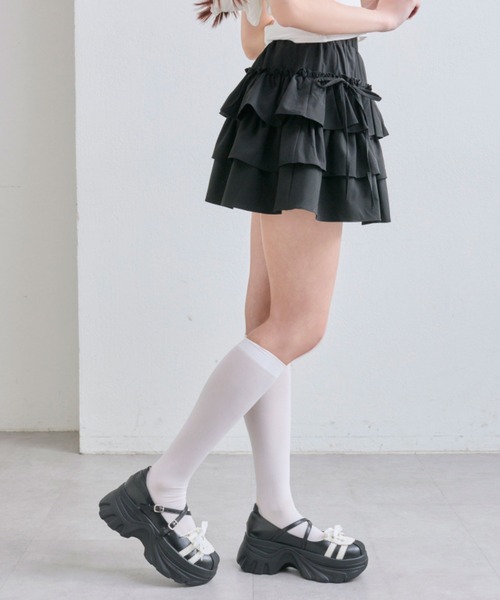 OLIVE des OLIVE（オリーブデオリーブ）の「リボン付きぷりぷりミニスカート（スカート・レディース・ブラック/ブラウン/オフホワイト・FREE）」の16枚目の写真