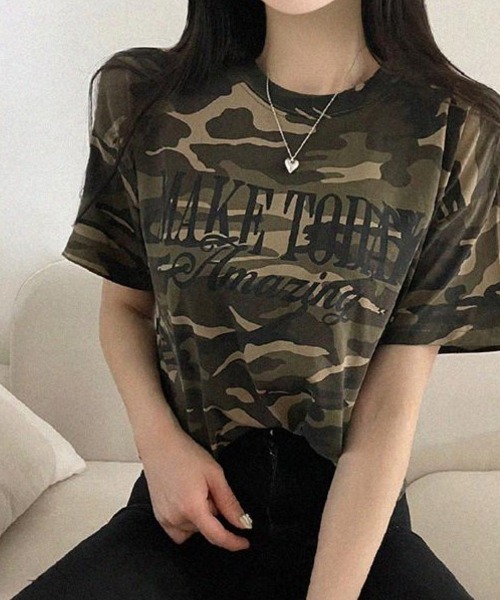 NANAHACHI(ナナハチ)の「カモフラ クロップド 半袖Tシャツ(Tシャツ/カットソー・レディース・カーキ/チャコールグレー・FREE)」の4枚目の写真