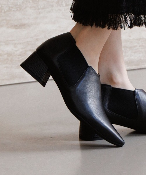 HIMIKO（ヒミコ）の「【HIMIKO】ポインテッドトゥサイドゴア/651316（パンプス・レディース・ガンメタ/ブラック・21.5cm/25.5cm/25.0cm/24.0cm/23.0cm/24.5cm/23.5cm/22.5cm/22.0cm）」の2枚目の写真