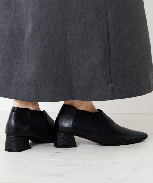 HIMIKO（ヒミコ）の「【HIMIKO】ポインテッドトゥサイドゴア/651316（パンプス・レディース・ガンメタ/ブラック・21.5cm/25.5cm/25.0cm/24.0cm/23.0cm/24.5cm/23.5cm/22.5cm/22.0cm）」の4枚目の写真