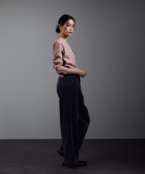 SALON adam et rope'（サロン アダム エ ロペ）の「[25AW]GENTLE SILK ロングスリーブプルオーバー【セットアップ対応・洗える】（シャツ/ブラウス・レディース・ブラック/ブラウン系その他2/ピンク系その他2・FREE）」の5枚目の写真