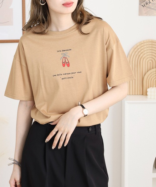 BRODIAEA(ブローディア)の「BRODIAEA バレエシューズ半袖Tシャツ(Tシャツ/カットソー・レディース・ライム/ベージュ/オフホワイト/ネイビー・40)」の2枚目の写真