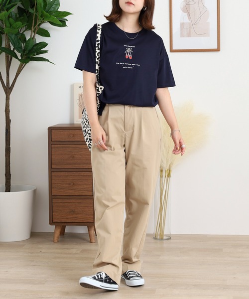 BRODIAEA(ブローディア)の「BRODIAEA バレエシューズ半袖Tシャツ(Tシャツ/カットソー・レディース・ライム/ベージュ/オフホワイト/ネイビー・40)」の20枚目の写真