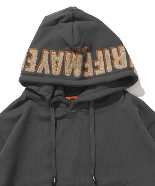 KRIFF MAYER Lady's Collection（クリフメイヤーレディースコレクション）の「【乾きやすい】サガラ刺繍裏起毛パーカー(フードロゴ)（スウェット・レディース・ブラウン/ナチュラル/パープル/ベージュ/チャコール/カラフル/グリーン/レッド・LARGE/MEDIUM）」の2枚目の写真