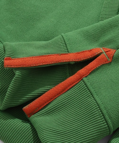 KRIFF MAYER Lady's Collection（クリフメイヤーレディースコレクション）の「【乾きやすい】サガラ刺繍裏起毛パーカー(フードロゴ)（スウェット・レディース・ブラウン/ナチュラル/パープル/ベージュ/チャコール/カラフル/グリーン/レッド・LARGE/MEDIUM）」の13枚目の写真