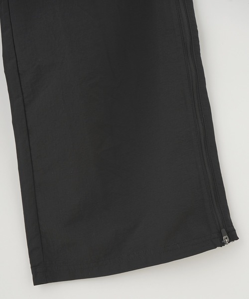 PUMA(プーマ)の「PUMA WMNS DARE TO RELAXED WOVEN ZIPOFF PANT OP 631913(その他パンツ・メンズ・ブラック・S)」の6枚目の写真
