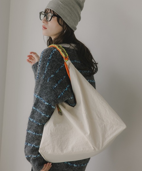 210nouve（トゥージュヌーブ）の「配色 ドローコード ナイロン ショルダーバッグ（ショルダーバッグ・レディース・グレー/イエロー/レッド/アイボリー・FREE）」の21枚目の写真