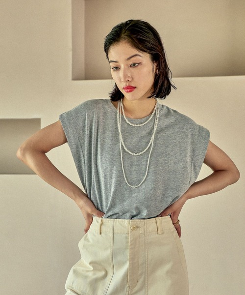 LEPSIM(レプシィム)の「ライト裏毛ノースリーブ 571374(Tシャツ/カットソー・レディース・ライトブルー/ブラック/グレイッシュベージュ・FREE)」の19枚目の写真