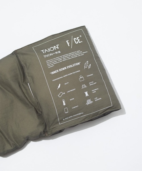 F/CE. （エフシーイー）の「F/CE. 25-TAION BY F/CE. PACKABLE DOWN SCARF / エフシーイー  25-タイオンバイエフシーイーパッカブルダウンスカーフ（マフラー・メンズ・グレー/ダークグリーン/ブラック/ネイビー/パープル・FREE）」の7枚目の写真