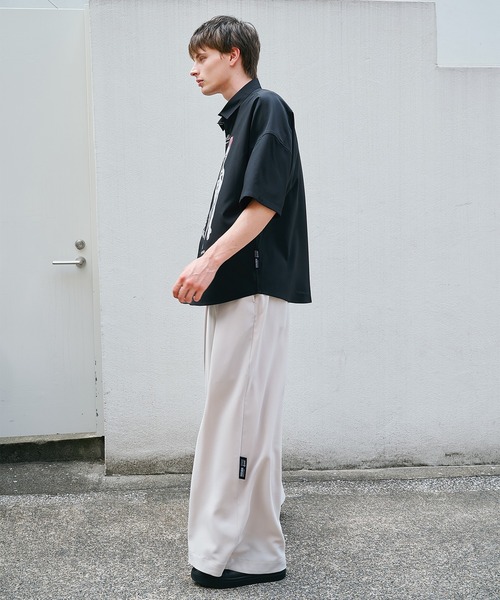 SHAREEF(シャリーフ)の「【SHAREEF】WIDE SLACKS(スラックス・メンズ・ホワイト/ブラック・1/2)」の4枚目の写真