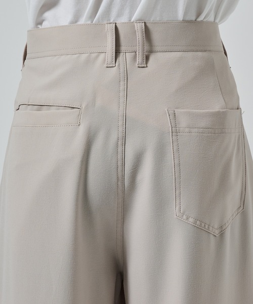 SHAREEF(シャリーフ)の「【SHAREEF】WIDE SLACKS(スラックス・メンズ・ホワイト/ブラック・1/2)」の16枚目の写真
