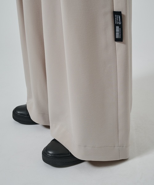 SHAREEF(シャリーフ)の「【SHAREEF】WIDE SLACKS(スラックス・メンズ・ホワイト/ブラック・1/2)」の21枚目の写真