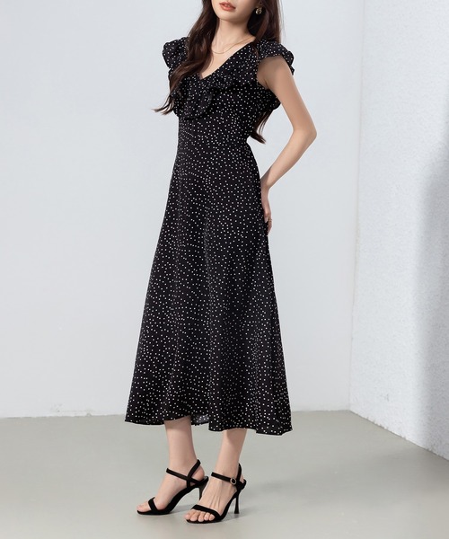 DAY CLOSET(デイ クローゼット)の「レディース 前後2WAY小粒柄ワンショルロングワンピース(ワンピース・レディース・ブラック系その他/ドット・M/L/XL/S)」の6枚目の写真