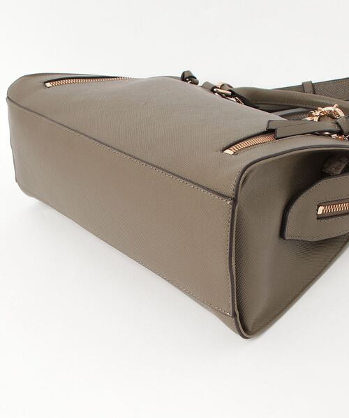 Guess(ゲス)の「WRENLEY Satchel サッチェルバッグ(ショルダーバッグ・レディース・ブラウン/オリーブ/ストーン・ONE SIZE)」の18枚目の写真