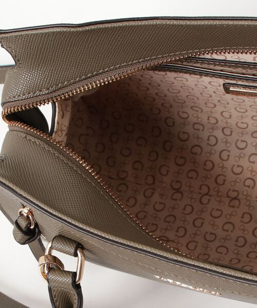 Guess(ゲス)の「WRENLEY Satchel サッチェルバッグ(ショルダーバッグ・レディース・ブラウン/オリーブ/ストーン・ONE SIZE)」の19枚目の写真
