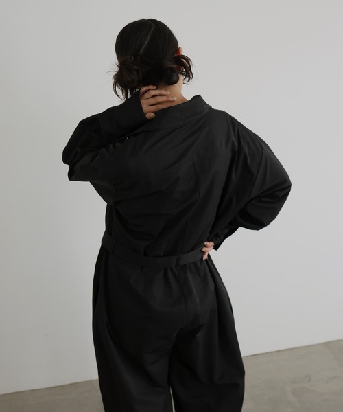 hellam（へラム）の「合繊ツイル スタンドカラージャンプスーツ（つなぎ/オールインワン・レディース・オフホワイト/ブラック/グレイッシュベージュ/ブラウン・FREE）」の11枚目の写真