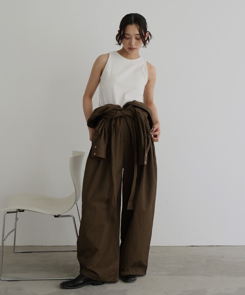 hellam（へラム）の「合繊ツイル スタンドカラージャンプスーツ（つなぎ/オールインワン・レディース・オフホワイト/ブラック/グレイッシュベージュ/ブラウン・FREE）」の19枚目の写真