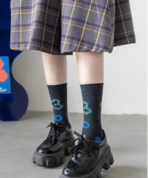 Burner（バーナー）の「【OKUOKU　0909】カラフル　ドット　抽象柄ソックス oku-socks-738984993663-3（ソックス/靴下・レディース・ブルー系その他/ワイン系/ブラック系その他・FREE）」の4枚目の写真