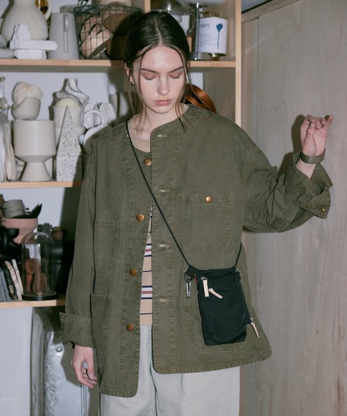 RNA-N（アールエヌエーエヌ）の「J2149 ノーカラービッグカバーオール（カバーオール・レディース・インディゴブルー/ブラック/オリーブ・FREE）」の3枚目の写真